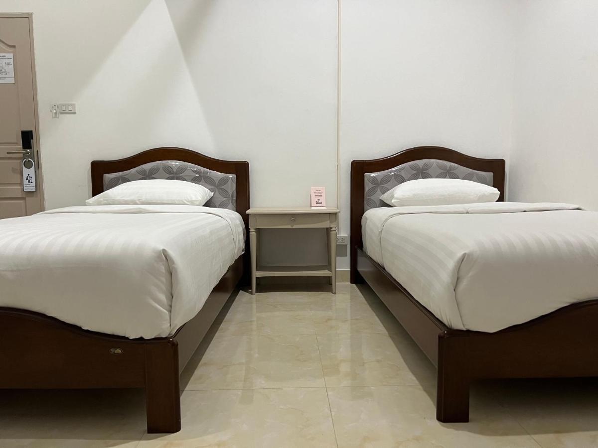 Mall Suites Hotel Bangkok Esterno foto