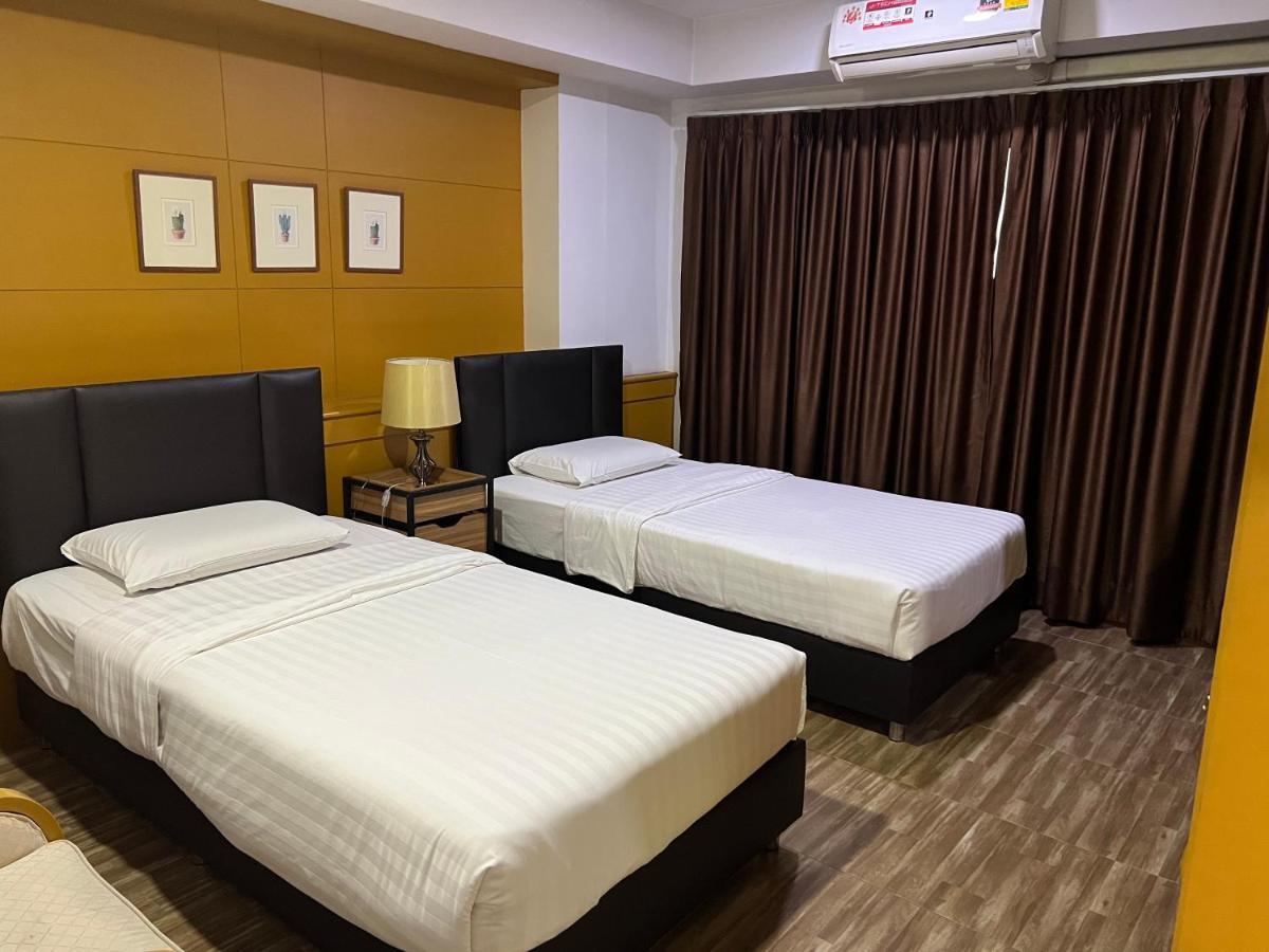 Mall Suites Hotel Bangkok Esterno foto