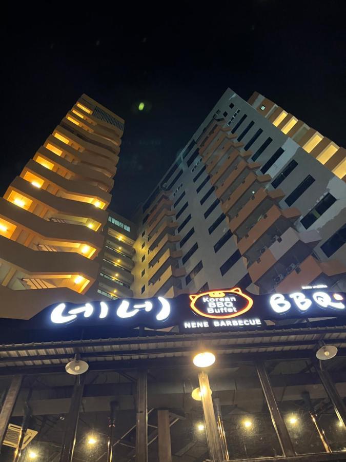 Mall Suites Hotel Bangkok Esterno foto