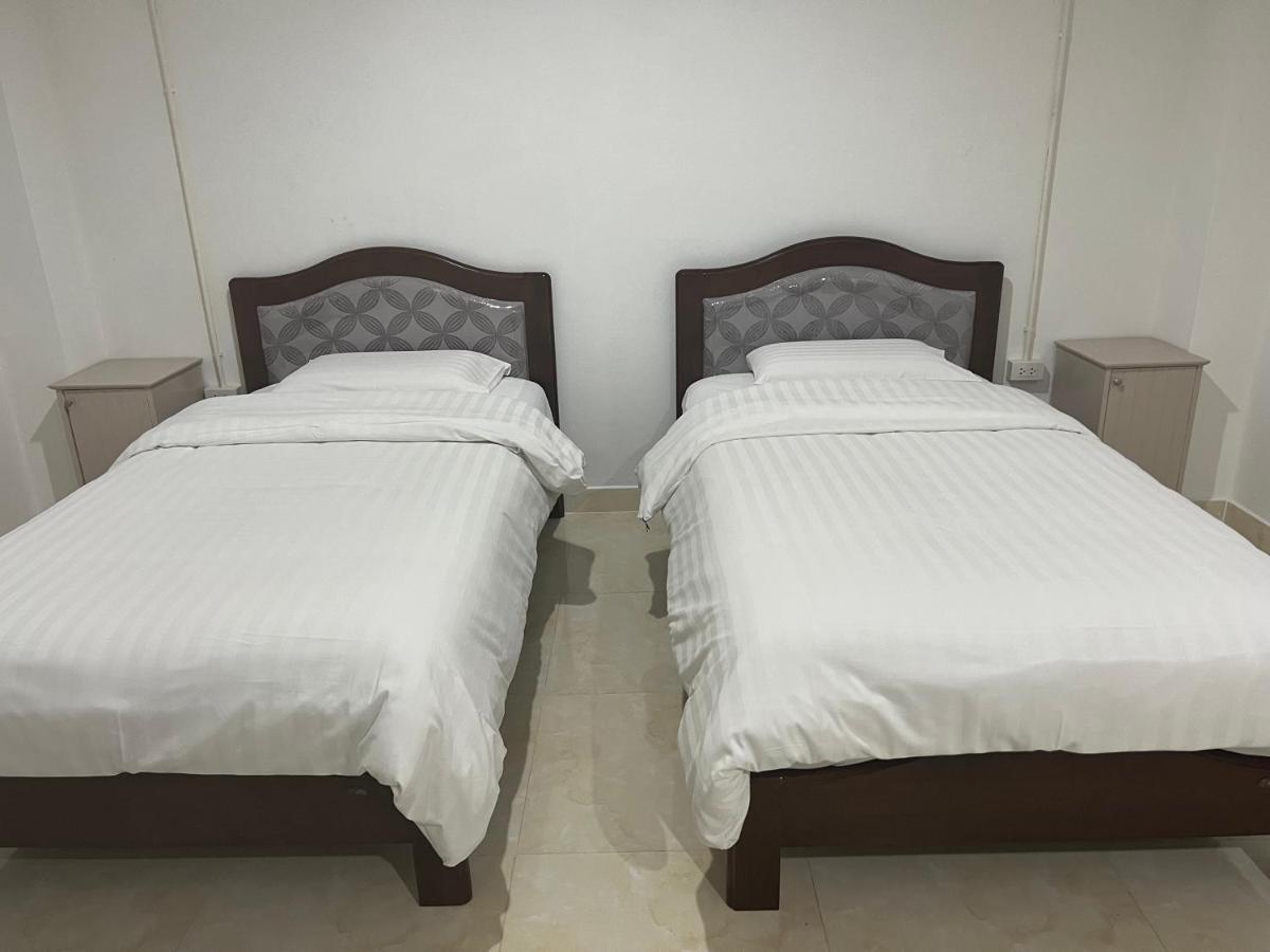 Mall Suites Hotel Bangkok Esterno foto