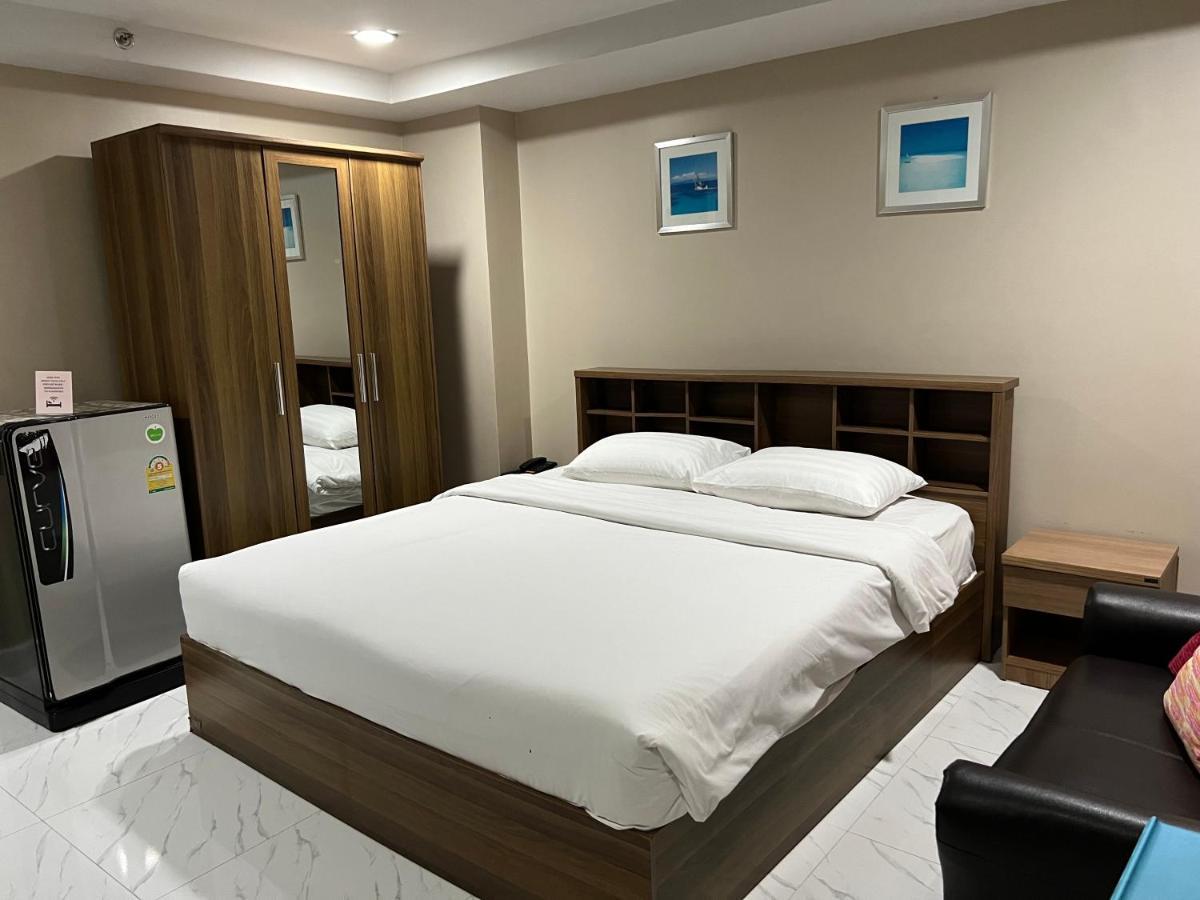 Mall Suites Hotel Bangkok Esterno foto