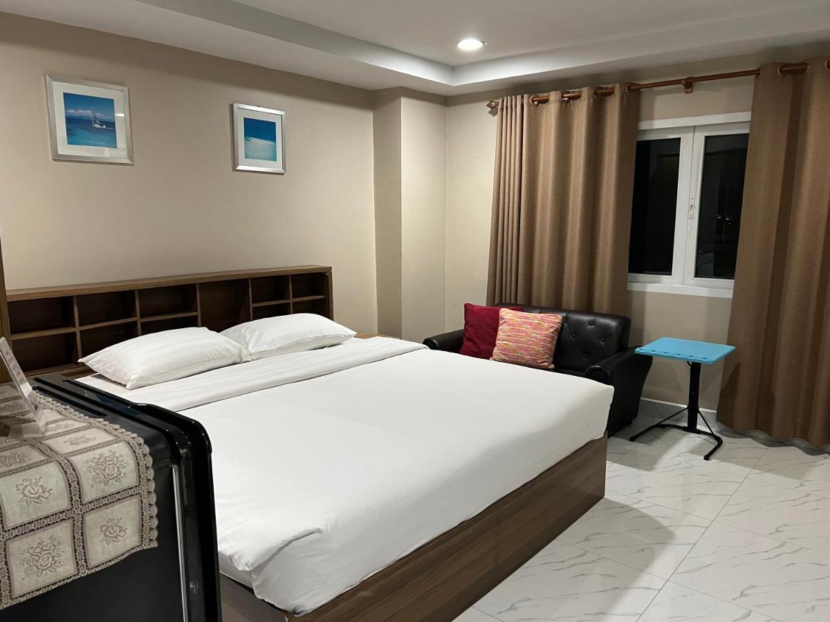 Mall Suites Hotel Bangkok Esterno foto