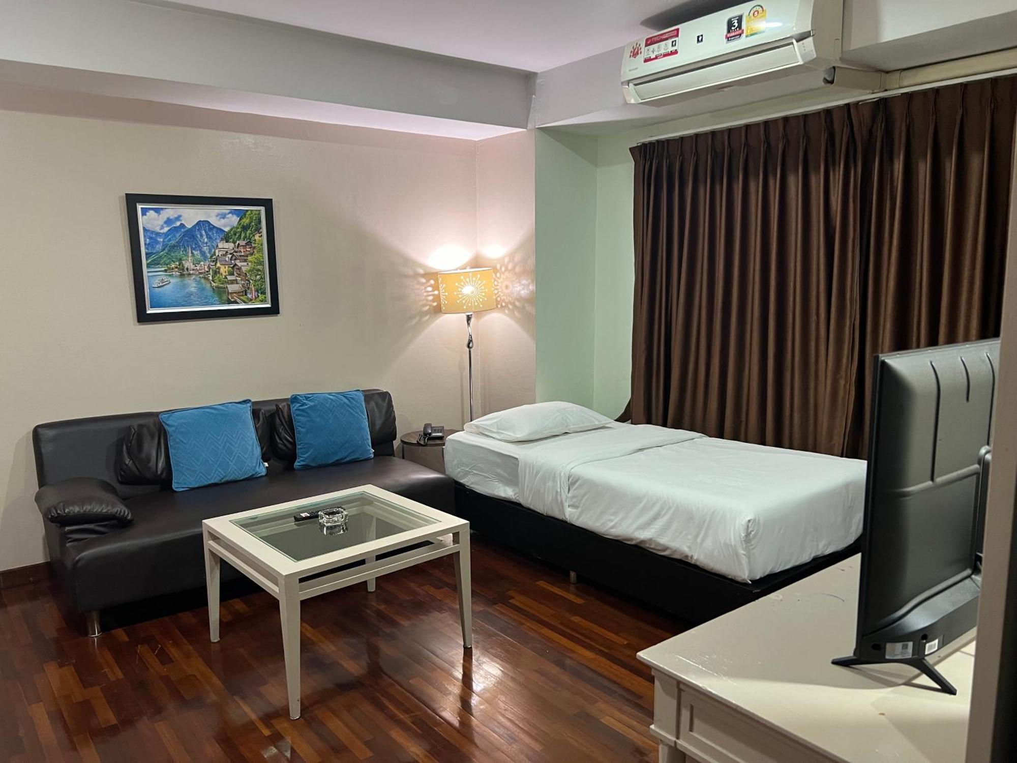 Mall Suites Hotel Bangkok Esterno foto
