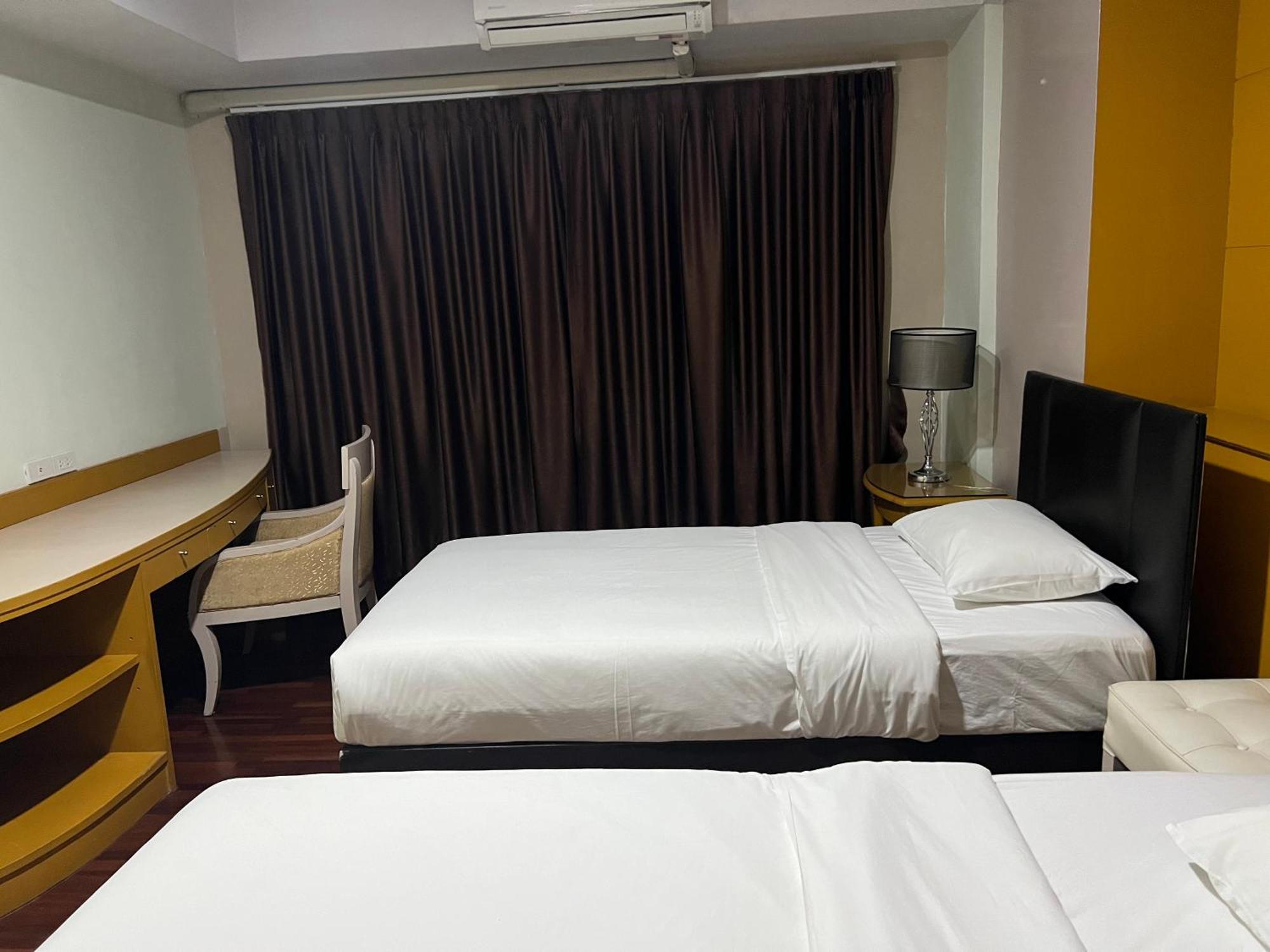 Mall Suites Hotel Bangkok Esterno foto